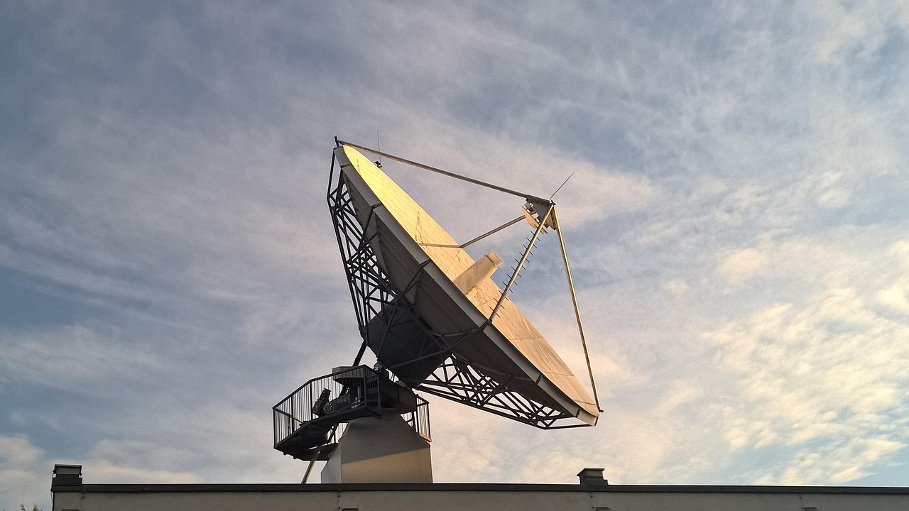 satellite dish, to listen, wireless, communication, reception, satellite, satellite dish, satellite dish, satellite dish, satellite dish, satellite dish, satellite, satellite, satellite